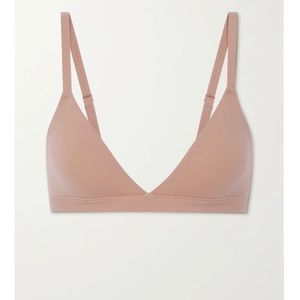 Skims fits everybody bra